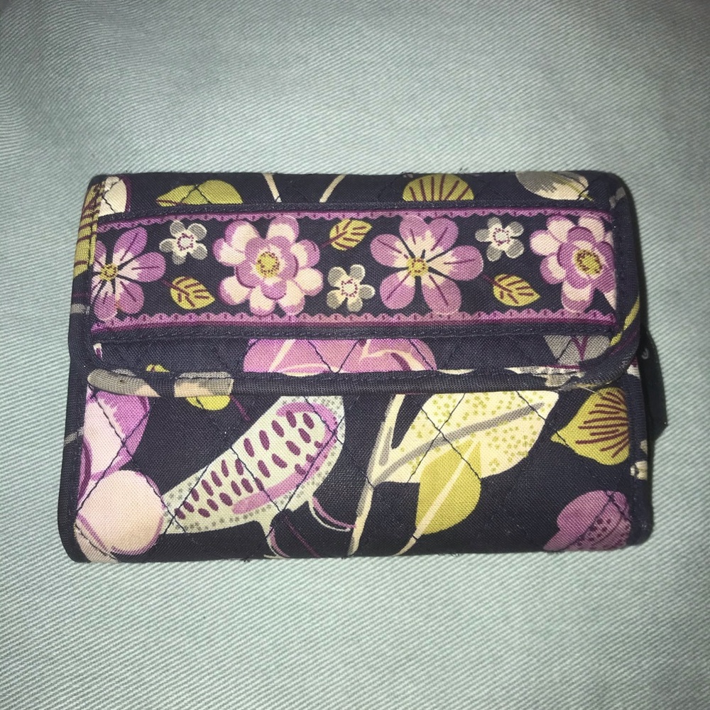 VERA BRADLEY WALLET